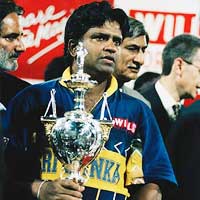 Arjuna Ranatunga SL