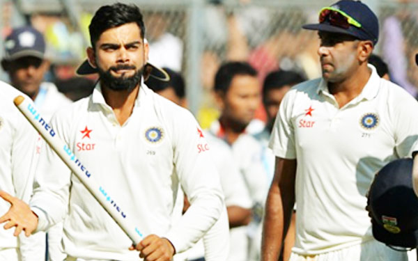 V Kohli & R Ashwin India